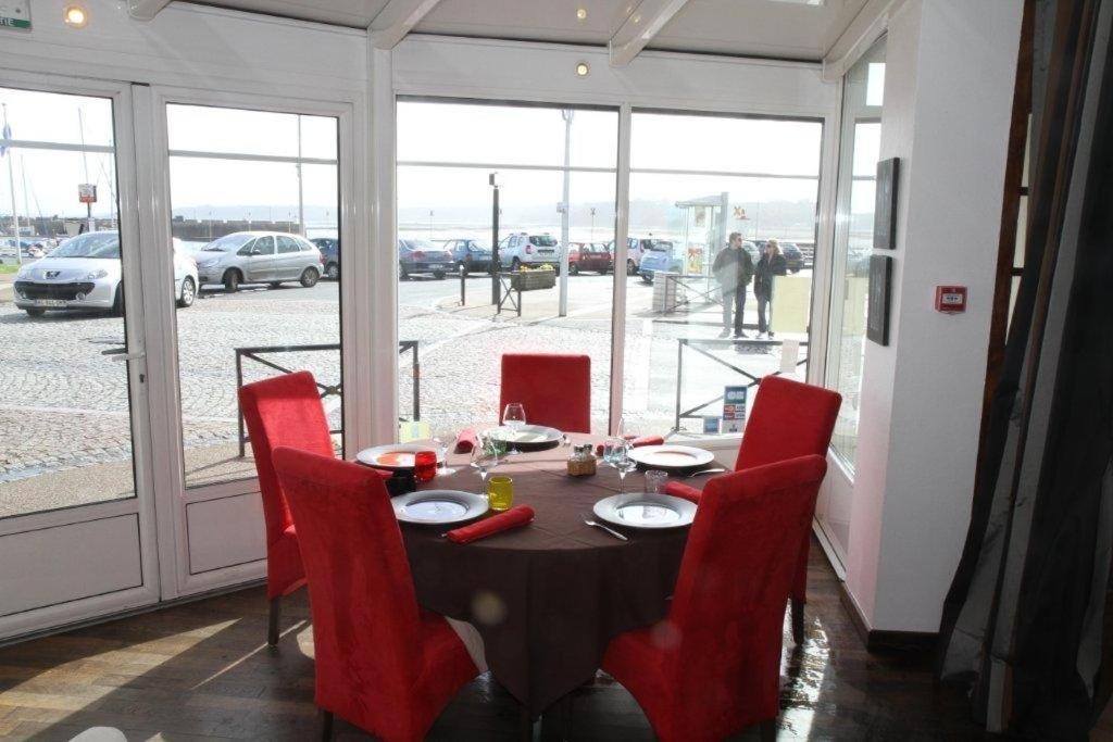 Hotel Le Suroit Perros-Guirec Bagian luar foto