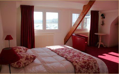 Hotel Le Suroit Perros-Guirec Bagian luar foto
